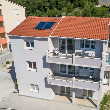 Apartmani Ticinovic Omiš Kültér fotó