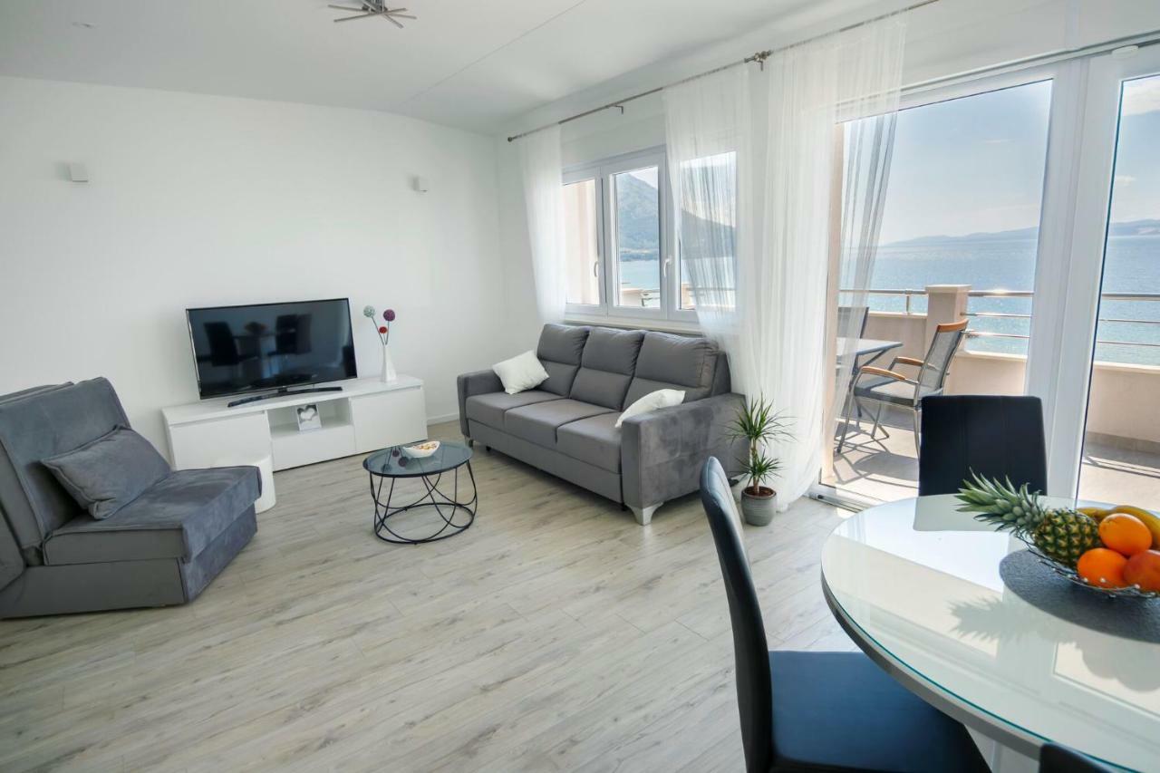Apartmani Ticinovic Omiš Kültér fotó