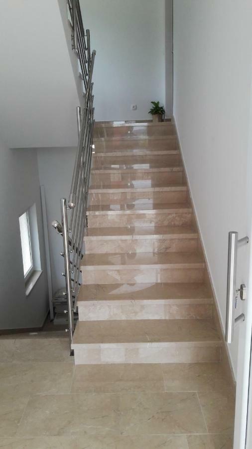 Apartmani Ticinovic Omiš Kültér fotó