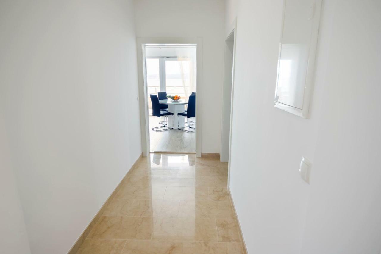 Apartmani Ticinovic Omiš Kültér fotó