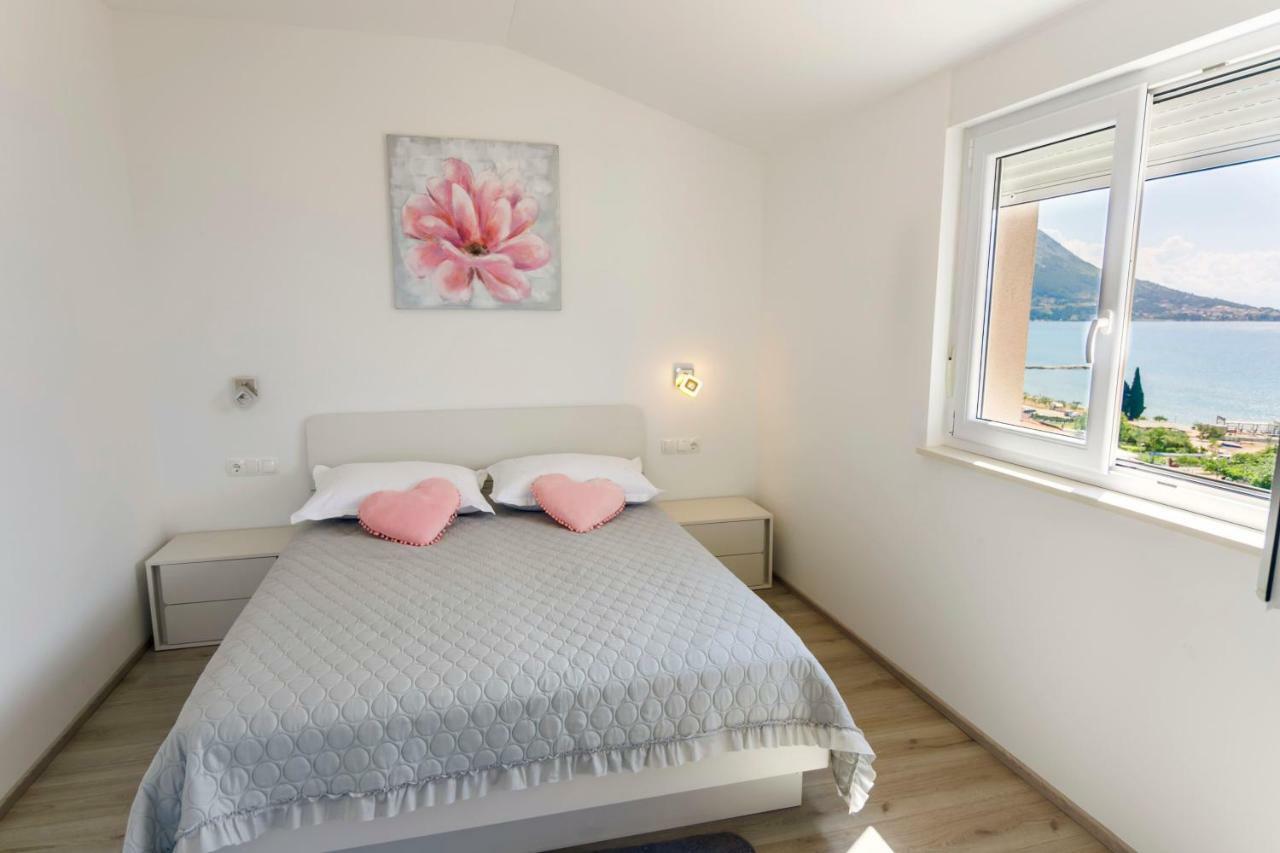 Apartmani Ticinovic Omiš Kültér fotó