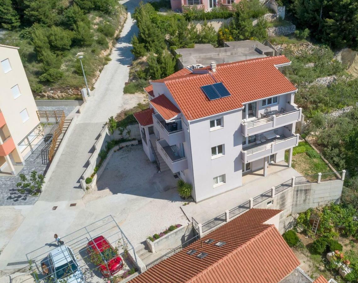 Apartmani Ticinovic Omiš Kültér fotó