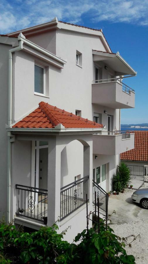 Apartmani Ticinovic Omiš Kültér fotó